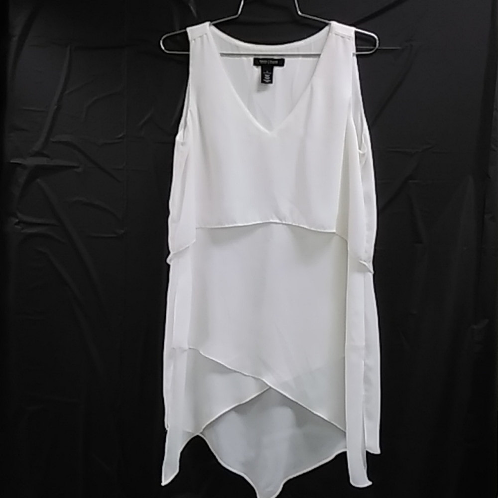 White House Black Market's women's blouse 4709P